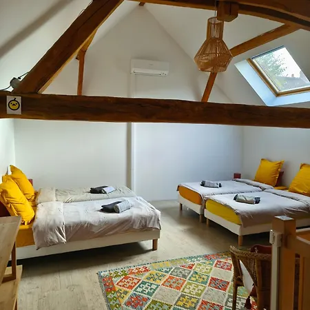 Jolie Dépendance Proche Forêt- Nemours * Poligny (Seine-et-Marne)